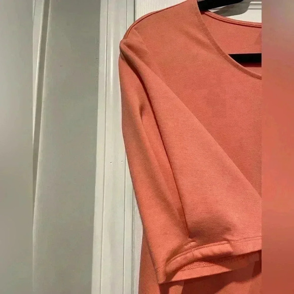 Chicos Coral Short Pleated Sleeve Round Neck Soft Stretchy Tee Size L - Picture 2 of 13